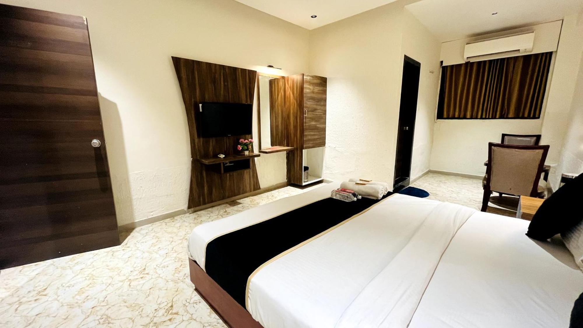 Shrimad Chandkheda Ahmedabad Exterior photo